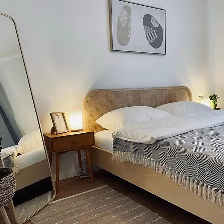 Kasarenske Namestie Apartmán Kosice