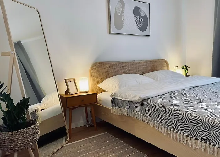 Kasarenske Namestie Appartement Košice