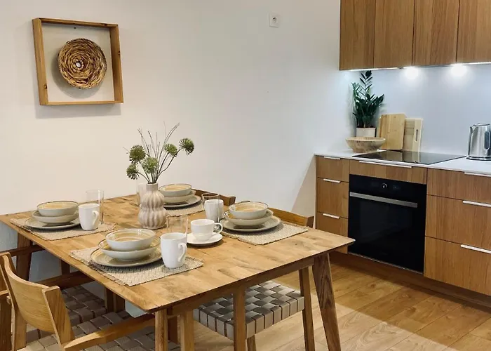 Kasarenske Namestie * Košice